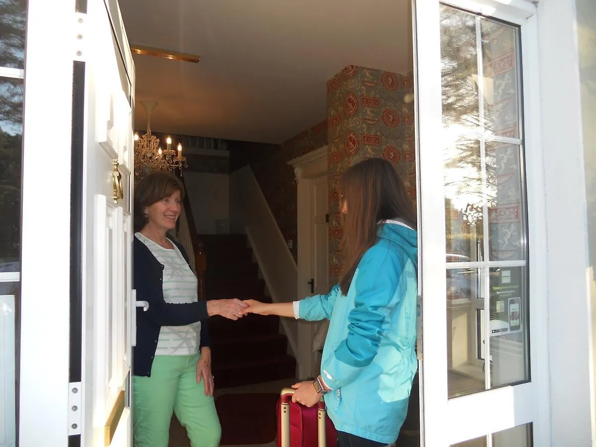 Bed & Breakfast Airport Manor Accommodation Shannon